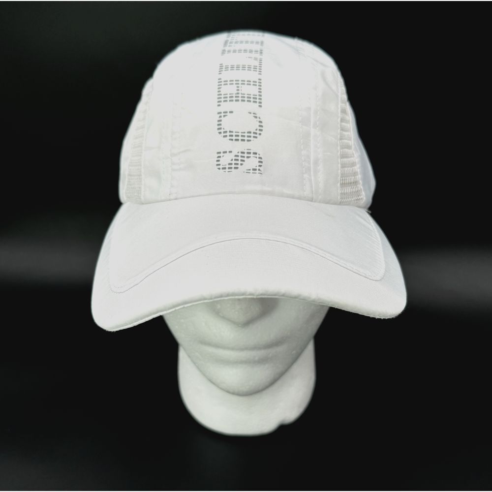 RARE Lucky 7 USA Schlitterbahn Waterparks White Cap‎ Hat Strapback Vented Adjust